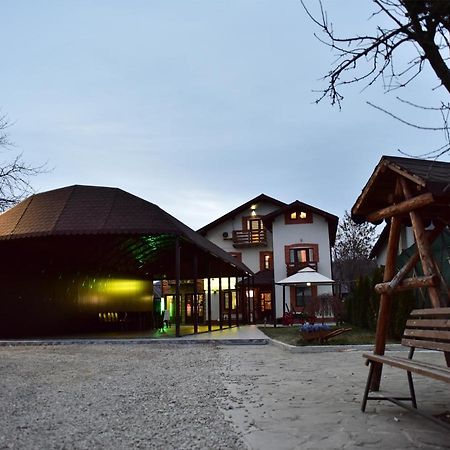 Pensiunea Dely_Cios Vălenii de Munte Dış mekan fotoğraf